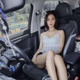 短发气质御姐
