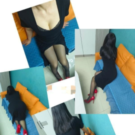 黑丝臀红高跟邻家少妇