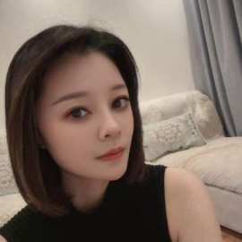 短发大奶御姐