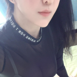 丰满辣妹