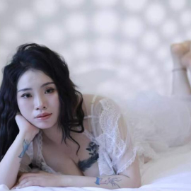 符文巨臀D罩小姐姐